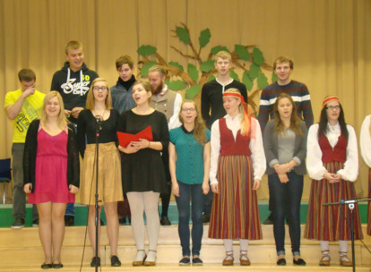 Występy młodzieży i nauczycieli estońskic